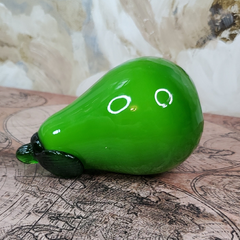 Green Glass Pear Figurine Fruit Bowl Filler Glass Sculpture - Picture 9 of 10